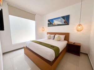 Căn Hộ Nhìn Ra Hồ Bơi (Apartment with Pool View )