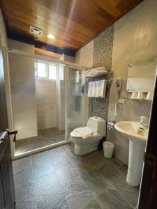 Phòng Tiêu chuẩn dành cho 4 người (Standard Quad Room)