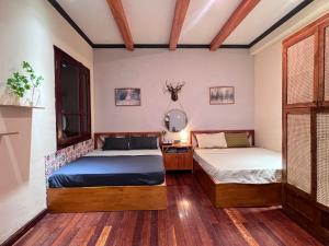 Phòng Giường Đôi Có Phòng Tắm Riêng (Double Room with Private Bathroom)