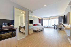 Executive Grand Deluxe