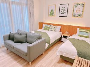Phòng 3 người có ban công (Triple Room with Balcony)