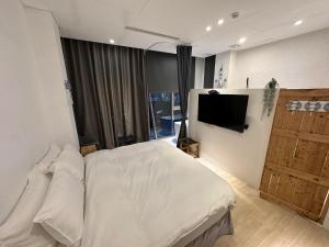 Phòng Giường Đôi Tầng 1 (First Floor Double Room)