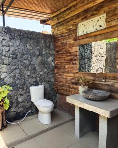 Phòng Giường Đôi Có Sân Trong (Double Room with Patio)