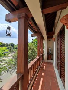 Phòng Giường Đôi Có Ban Công (Double Room with Balcony)
