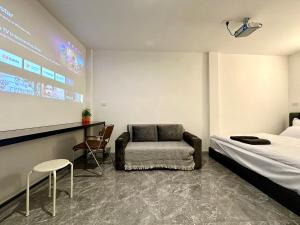 Phòng 3 Người Có Phòng Tắm Riêng (Triple Room with Private Bathroom)
