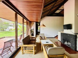 Phòng Giường Đôi Nhìn Ra Vườn (Double Room with Garden View)