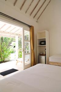 Bungalow Nhìn ra vườn (Bungalow with Garden View)