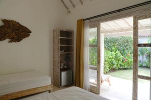 Bungalow Nhìn ra vườn (Bungalow with Garden View)