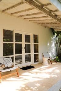 Bungalow Nhìn ra vườn (Bungalow with Garden View)