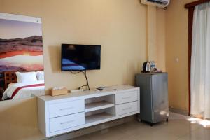 Phòng Giường Đôi Lớn Loại Sang (Deluxe Queen Room)
