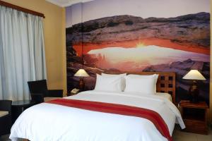 Phòng Giường Đôi Lớn Loại Sang (Deluxe Queen Room)