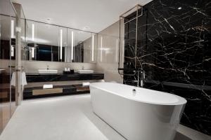 Phòng Junior Suite Hướng biển (Junior Suite Ocean View)