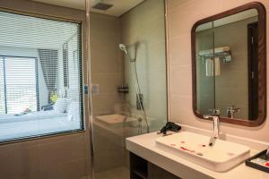 Phòng Premier hướng biển 2 giường (Premier Sea View Twin Room)