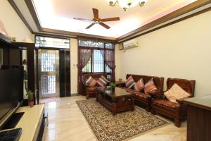 Phòng Giường Đôi Có Phòng Tắm Riêng (Double Room with Private Bathroom)