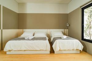 Phòng Comfort 3 Người Có Vòi Sen (Comfort Triple Room with Shower)