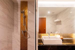 Phòng Tiêu Chuẩn Giường Lớn (Standard King Room)