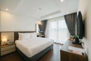 Phòng Đôi Loại Sang (Deluxe Double Room)