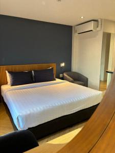 Phòng Deluxe Có Giường Cỡ King (Deluxe King Room)