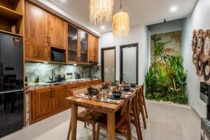 Biệt Thự 3 Phòng Ngủ (Three-Bedroom Villa)