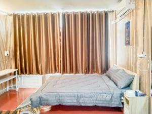 Phòng Deluxe Giường Đôi Có Ban Công (Deluxe Double Room with Balcony)