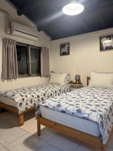 Phòng gia đình với phòng tắm riêng. (Family Room with Private Bathroom)