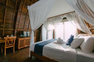 Biệt Thự Có Hồ Bơi Riêng (Villa with Private Pool)