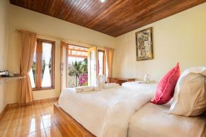 Phòng Hai Giường Đơn Loại Sang (Deluxe Twin Room)