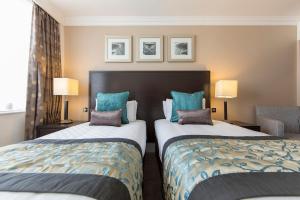 Standard Twin Room room in Thistle Trafalgar Leicester Square