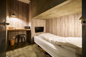 Phòng Budget giường đơn có phòng tắm dùng chung (Budget Single Room with Shared Bathroom)
