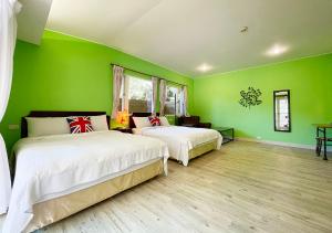 Phòng 4 Người có Sân hiên (Quadruple Room with Terrace)