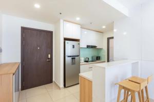 Căn Hộ 3 Phòng Ngủ (Three-Bedroom Apartment)