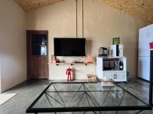6-Bed Mixed Dormitory Room - with shared bathroom