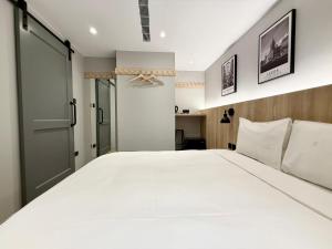 Budget Double Room without Window