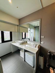 Phòng Standard giường đôi (Standard Double Room)