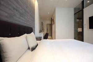 Phòng Giường Đôi có Ban công và Nhìn ra Núi (Double Room with Balcony and Mountain View)