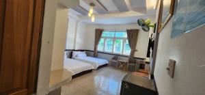 Phòng 4 Người Có Phòng Tắm (Quadruple Room with Bathroom)