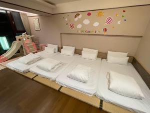 Phòng 4 Người kiểu Nhật Bản (Japanese-Style Quadruple Room)