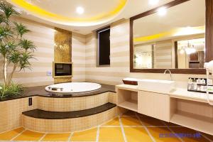 Phòng Đôi Cao Cấp (Superior Double Room)