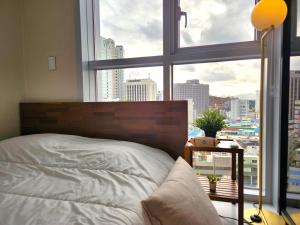 Căn Hộ Dạng Loft 2 Phòng Ngủ (Two-Bedroom Loft Apartment)