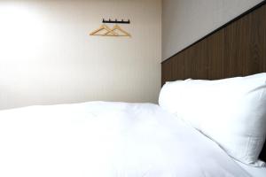Phòng Đôi Tiêu chuẩn (Không có Cửa sổ) (Standard Double Room (No Windows))