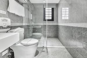 Phòng Premium 4 Người (Premium Quadruple Room)