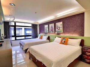 Căn nhà phố 3 phòng ngủ (Three-Bedroom Townhouse)