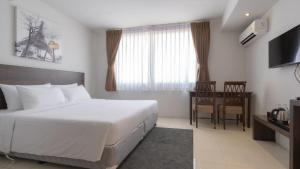 Phòng Đôi Loại Sang (Deluxe Double Room)
