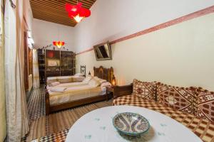 Large Double Room room in Riad Meski