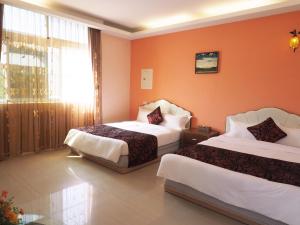 Phòng Deluxe 4 Người (Deluxe Quadruple Room)
