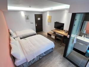 Phòng 3 người có ban công (Triple Room with Balcony)