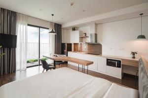 Studio Nhìn ra hồ (Studio with Lake View)