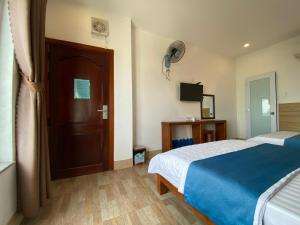 Phòng 4 người Nhìn ra cảnh Núi non (Quadruple Room with Mountain View)