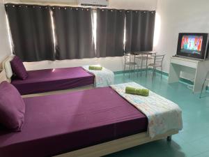 Phòng Hai Giường Đơn Loại Sang (Deluxe Twin Room)