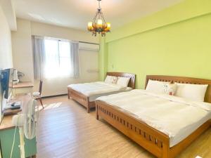 Phòng 4 Người Có Phòng Tắm (Quadruple Room with Bathroom)